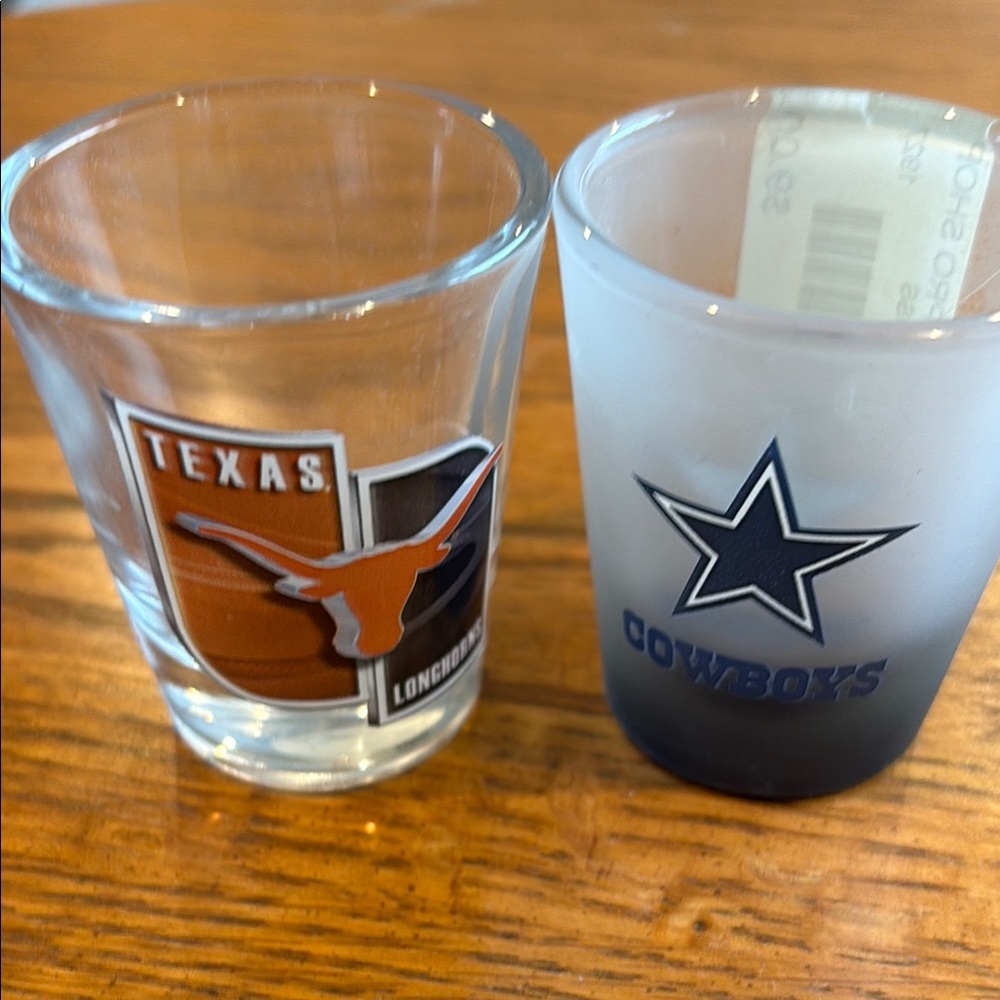 Closet clean out sale / Vintage Texas Longhorns and Cowboys Shot Glass Set